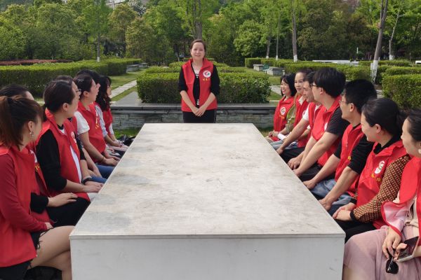 宜春公路建設(shè)集團(tuán)黨總支開展國家  安全教育主題黨日活動(dòng)